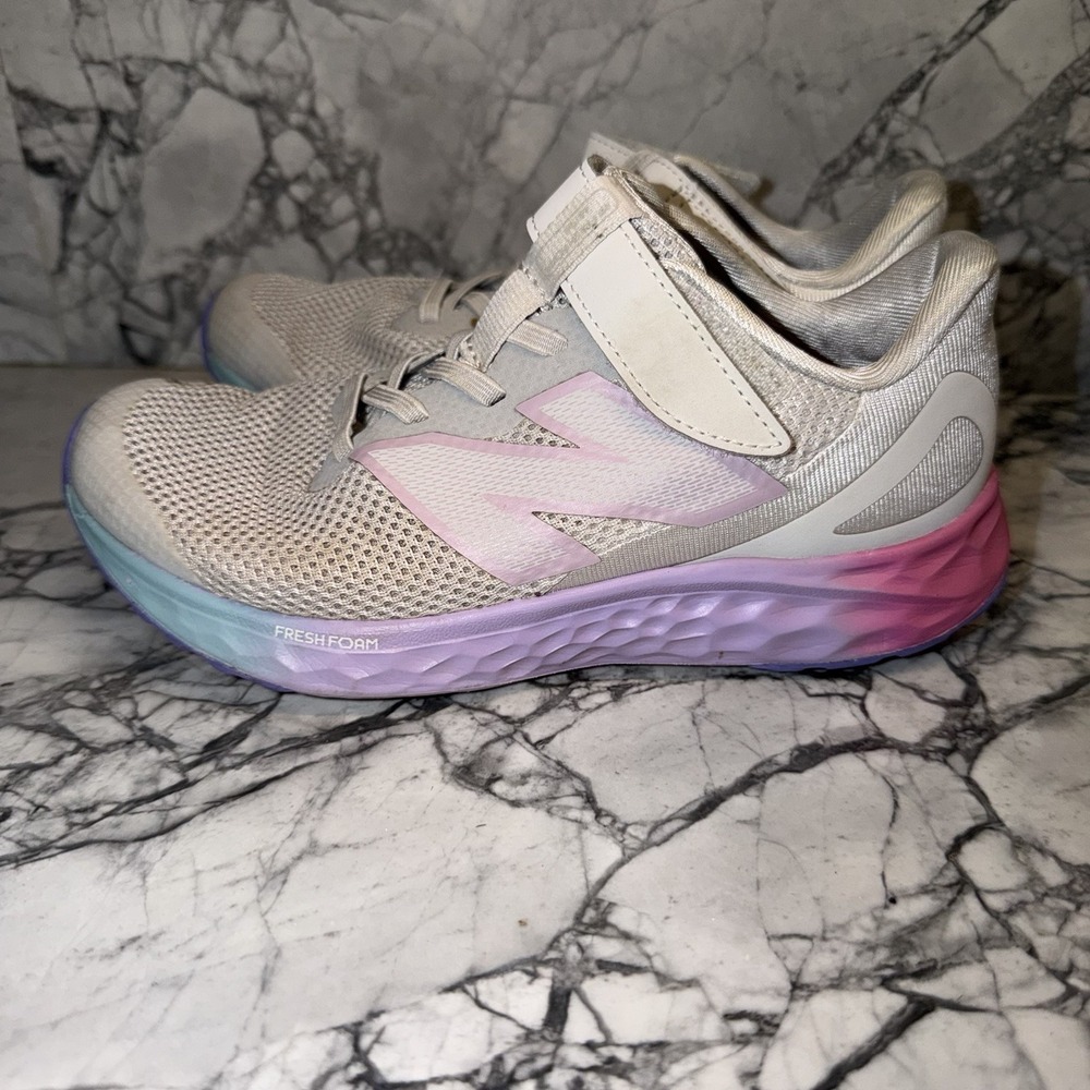 New Balance Girls 2Y Gray Multi Color Sneakers Good Condition